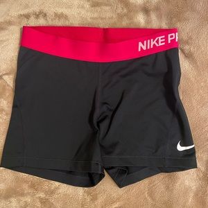 Nike Pro Spandex, Hot pink waistband